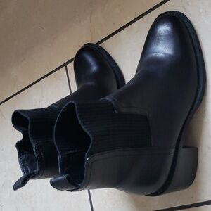 Womens NWOB Sz 8 5 Steve Madden Boots
